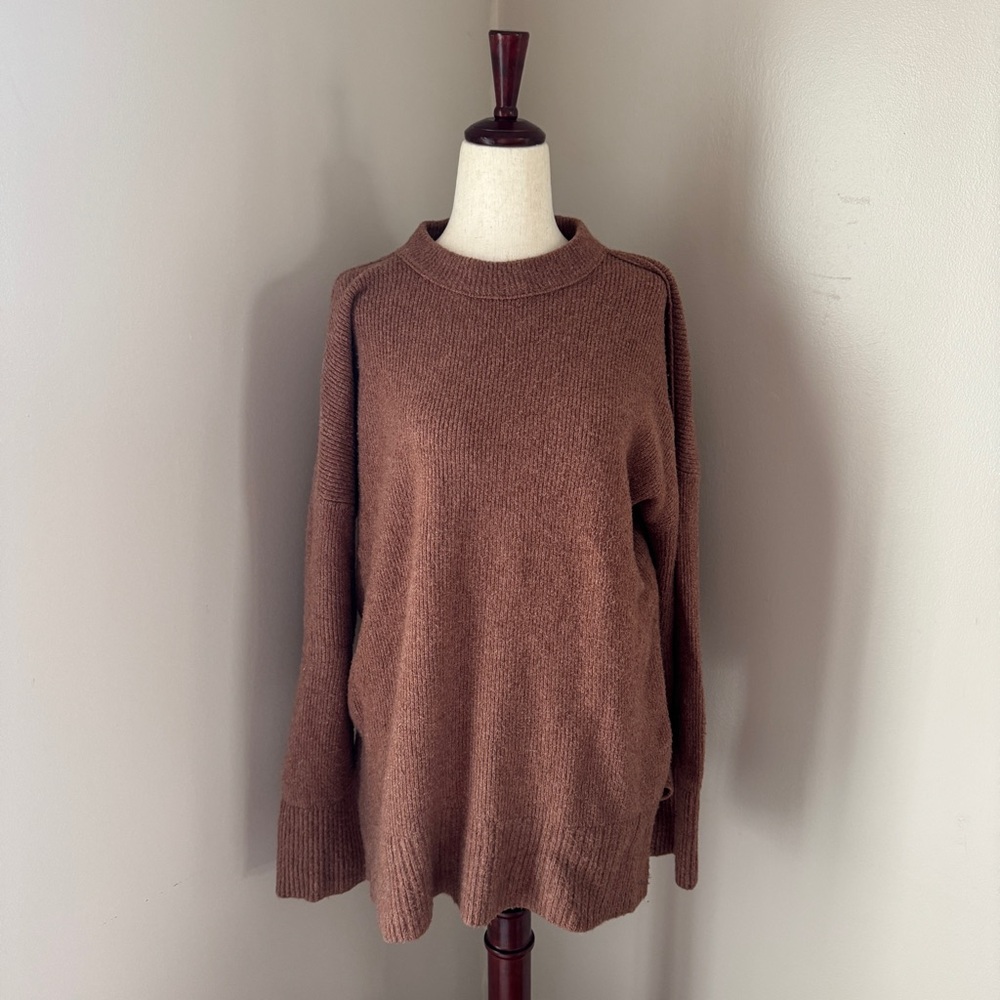 Abercrombie & Fitch Brown Oversized Fluffy Crew Sweater Longer Length Medium